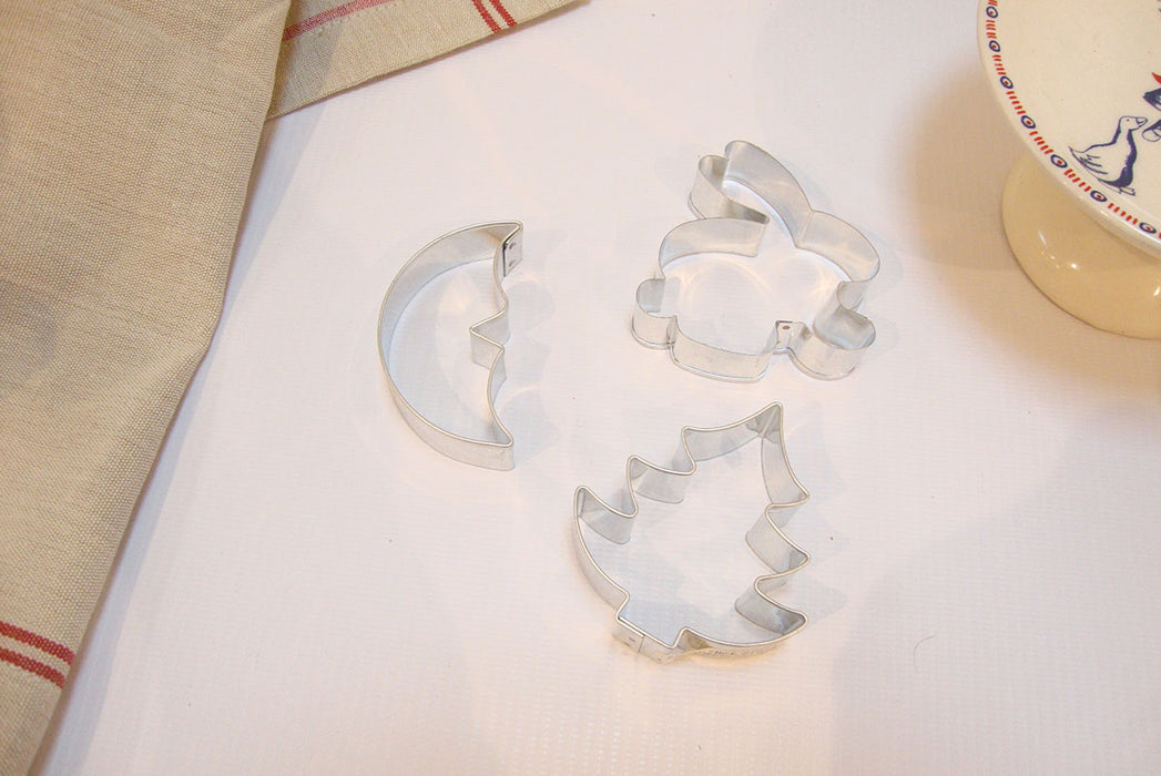 Standard biscuit cutters - bunny / tree / moon