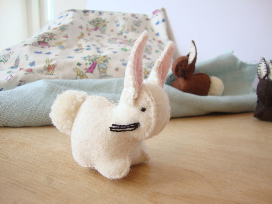 Handmade little felt rabbit - white