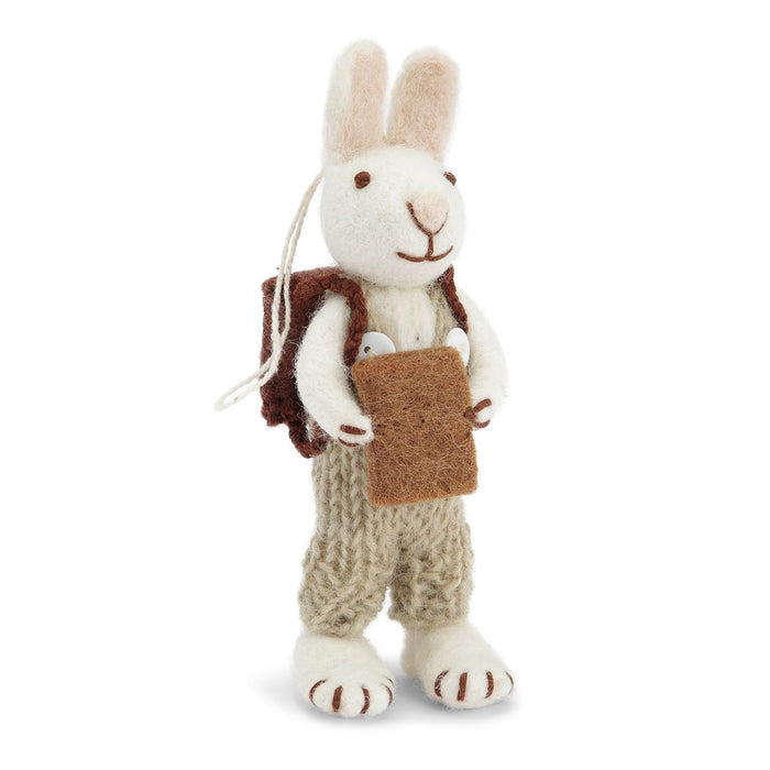En Gry & Sif little white hare - school boy