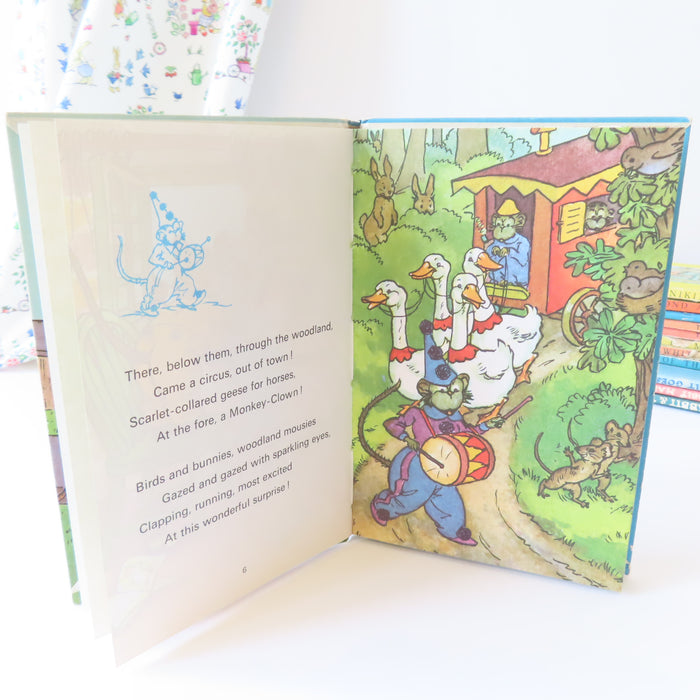 VINTAGE Ladybird book - Mr Badger to the Rescue (1974-5)