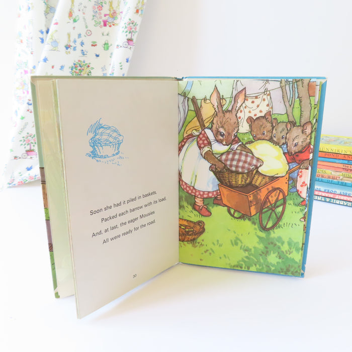 VINTAGE Ladybird book - Mr Badger to the Rescue (1974-5)