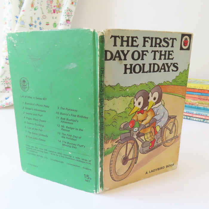 VINTAGE Ladybird book - First Day of the Holidays (mid 1970s)