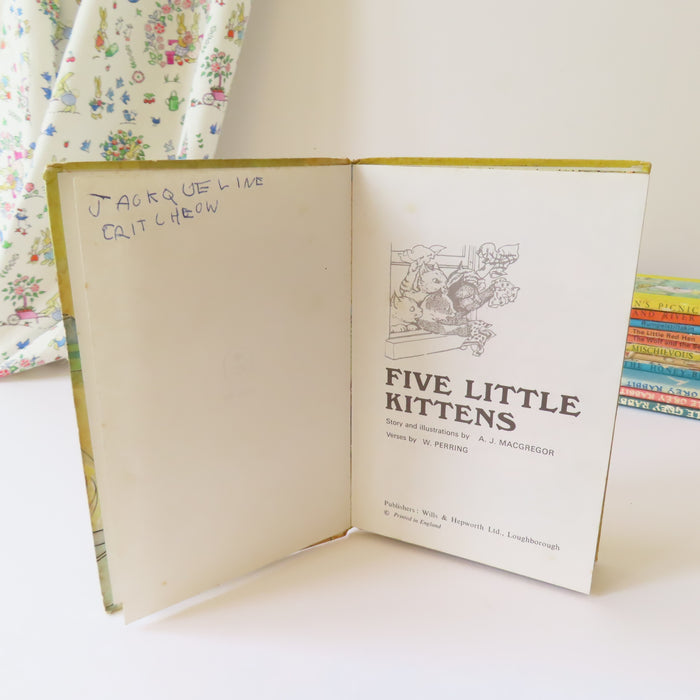 VINTAGE Ladybird book - Five Little Kittens (1971)