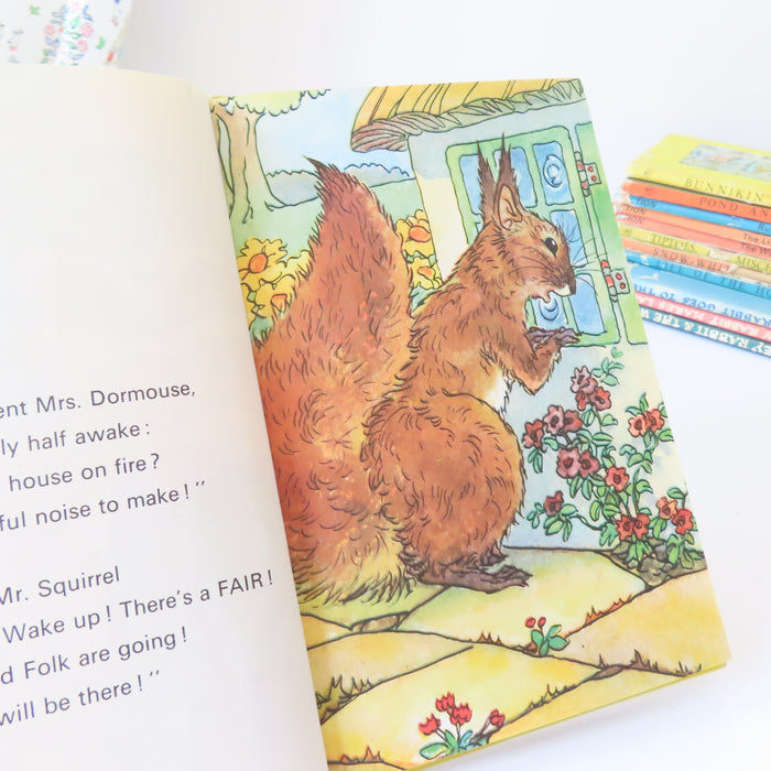 VINTAGE Ladybird book - Lost at the Fair (early 1980s)