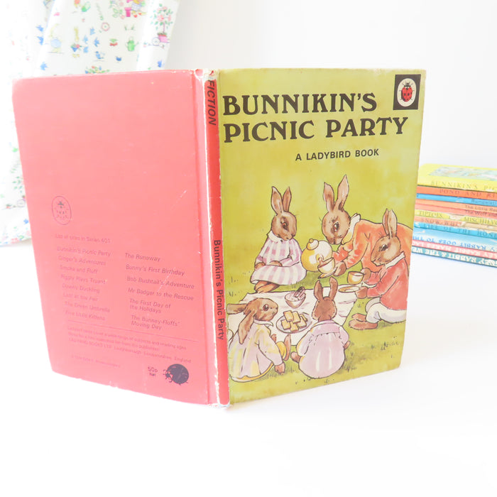 VINTAGE Ladybird book - Bunnikin's Picnic Party (early 1980s)