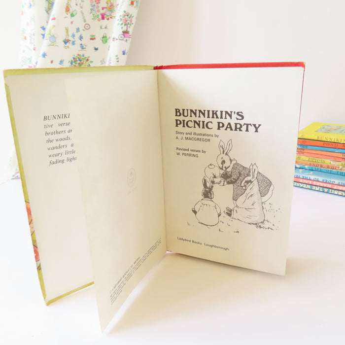 VINTAGE Ladybird book - Bunnikin's Picnic Party (early 1980s)