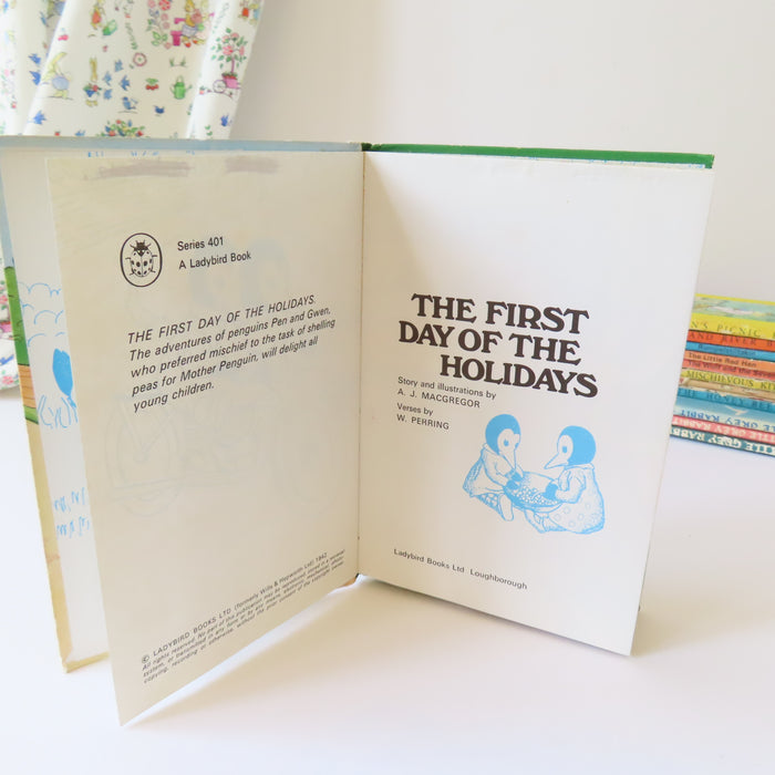 VINTAGE Ladybird book - First Day of the Holidays (mid 1970s)