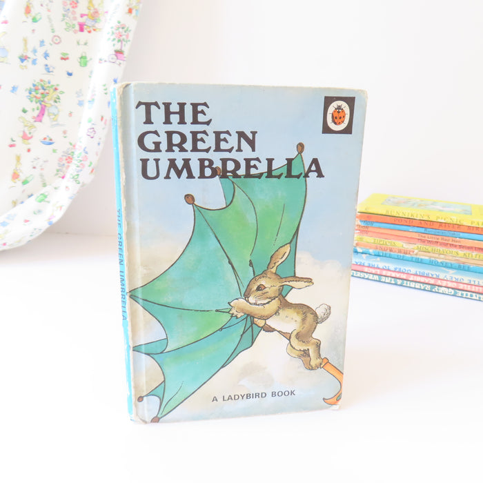 VINTAGE Ladybird book -The Green Umbrella (mid 1970s)