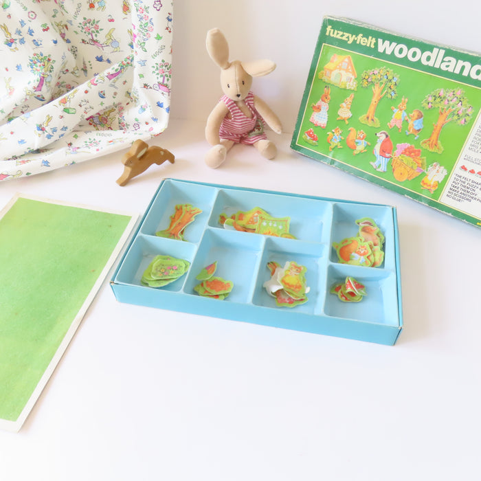 VINTAGE Fuzzy Felt Woodland Story