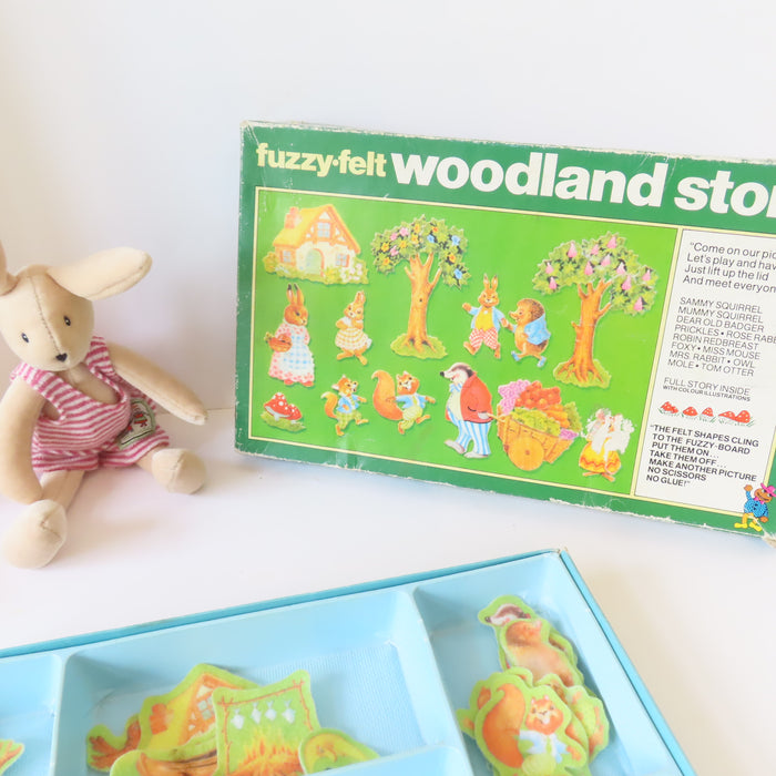 VINTAGE Fuzzy Felt Woodland Story