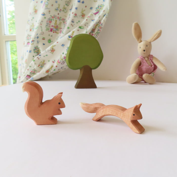 Ostheimer wooden toy animal - sitting squirrel