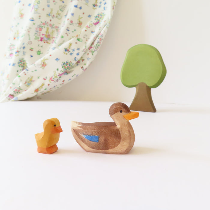 Ostheimer wooden toy bird - swimming female