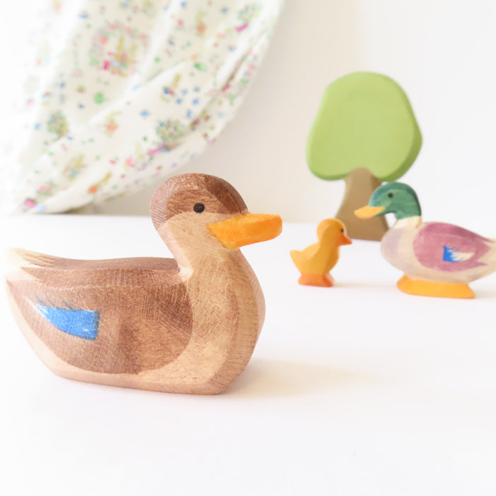 Ostheimer wooden toy bird - tiny duckling