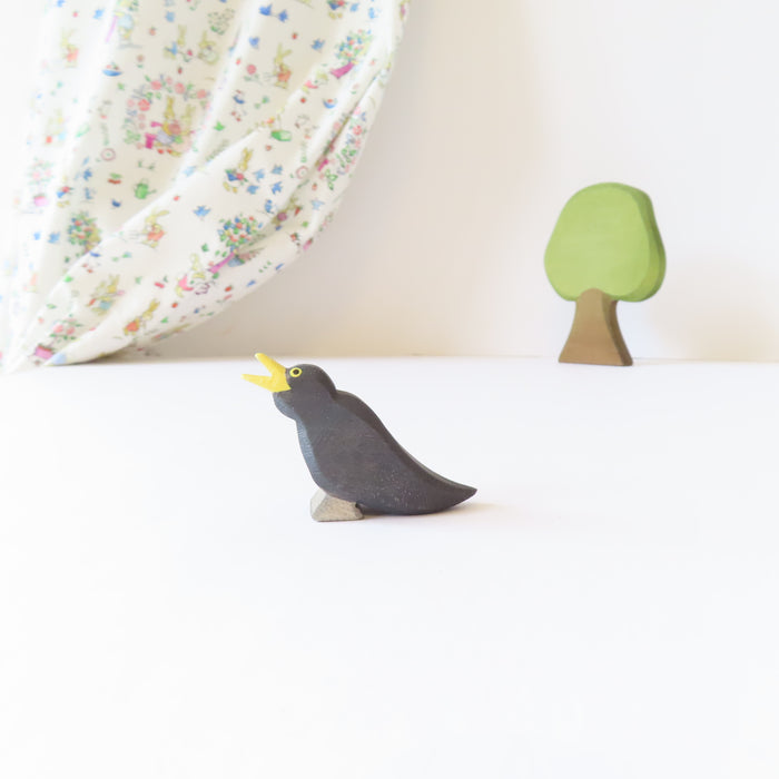 Ostheimer wooden toy bird - blackbird