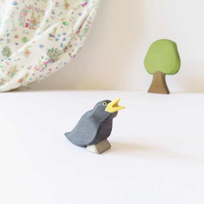 Ostheimer wooden toy bird - blackbird