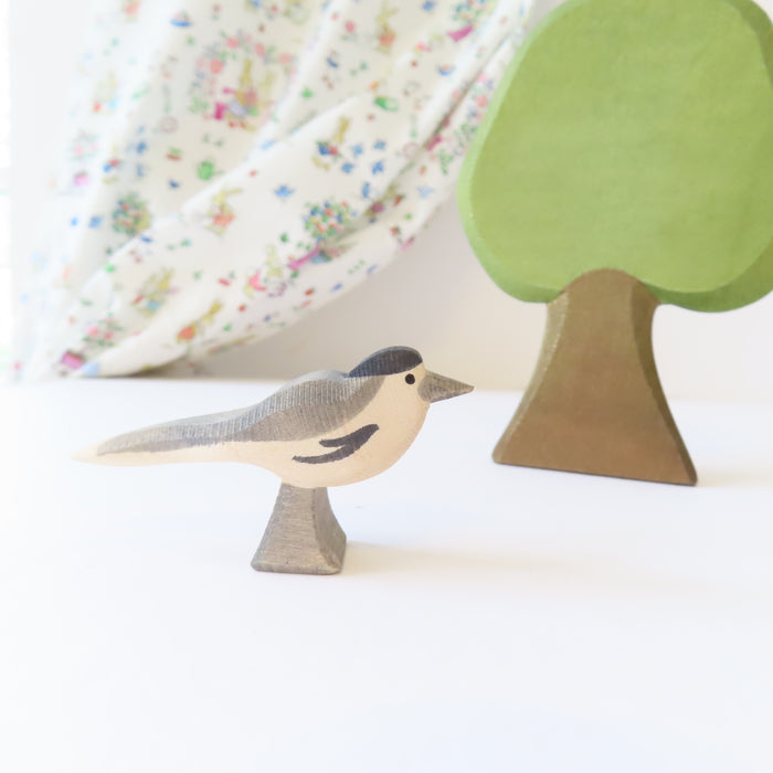 Ostheimer wooden toy bird - wagtail