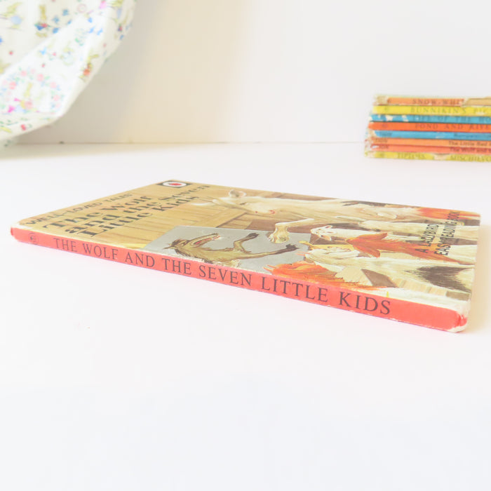 VINTAGE Ladybird book -  The Wolf and the Seven Little Kids (mid 1970s)