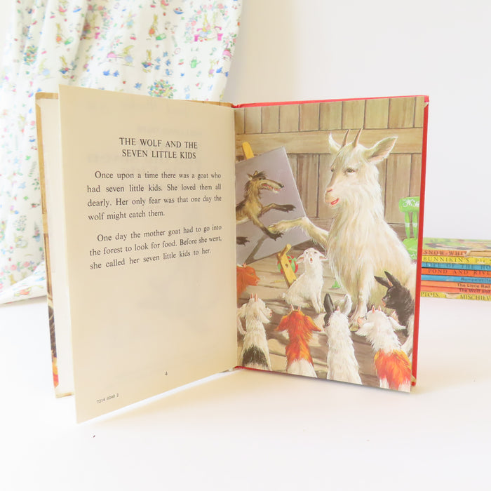VINTAGE Ladybird book -  The Wolf and the Seven Little Kids (mid 1970s)