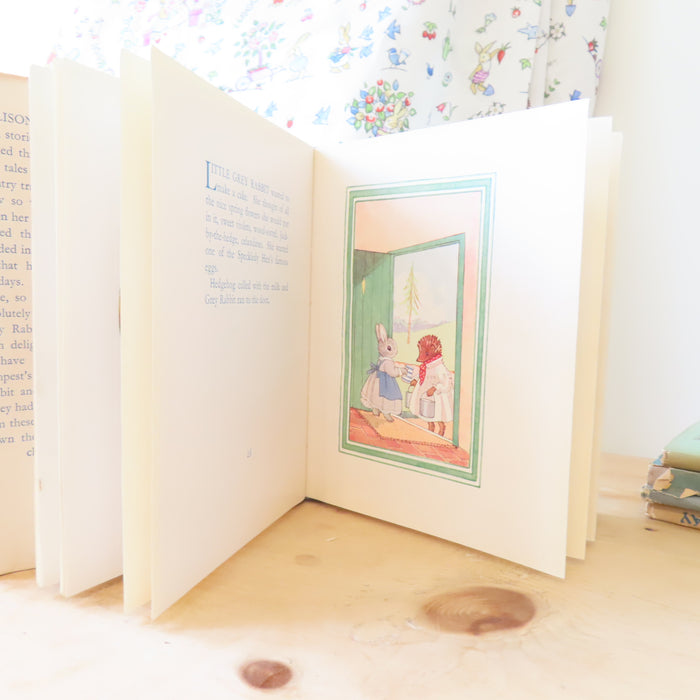 VINTAGE book - The Speckledy Hen (1951)
