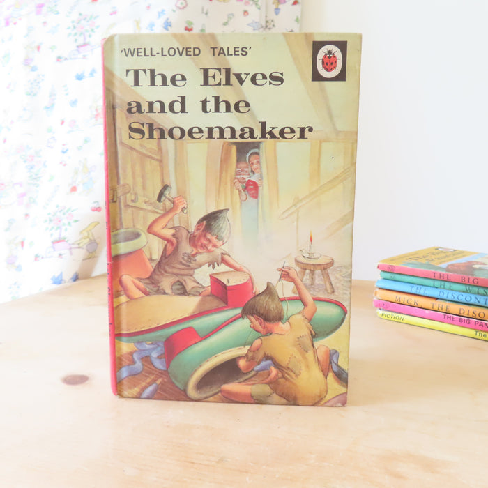 VINTAGE Ladybird book -  The Elves and the Shoemaker (late 1970s)
