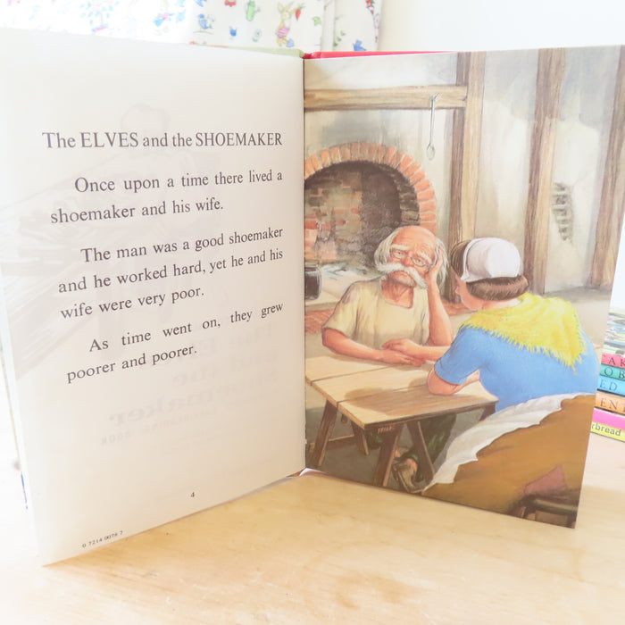 VINTAGE Ladybird book -  The Elves and the Shoemaker (late 1970s)