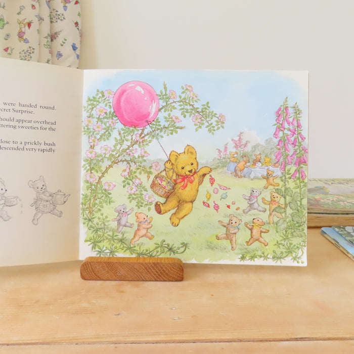 VINTAGE book -  Adventures of Plush and Tatty (1985)