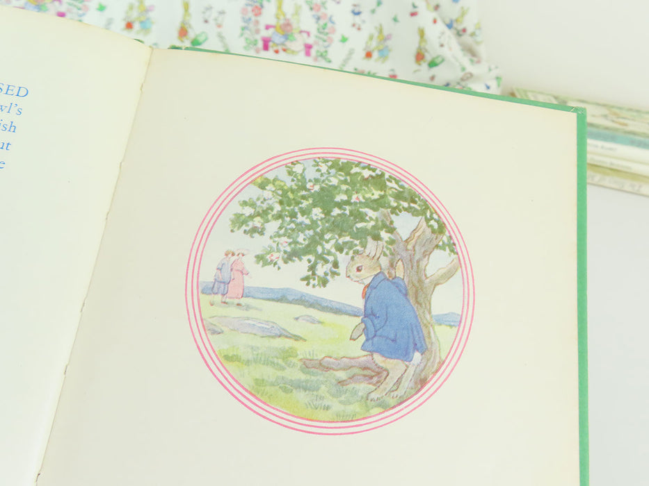 VINTAGE book - Little Grey Rabbit's Paint-Box (1970)