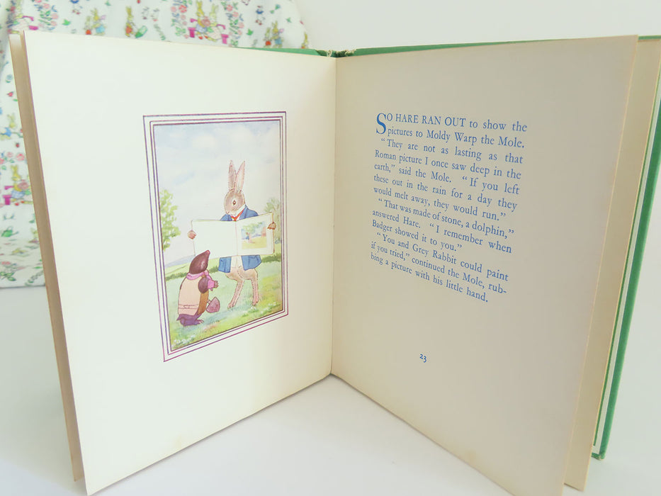 VINTAGE book - Little Grey Rabbit's Paint-Box (1970)