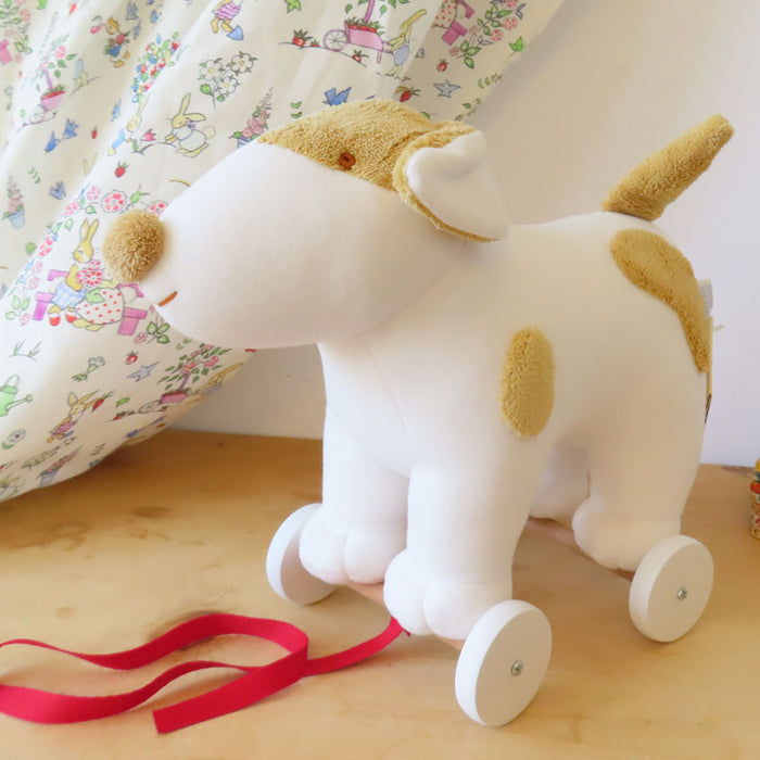 Trousselier soft pull-along dog