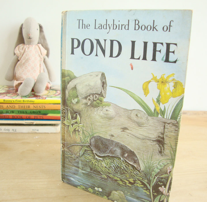 VINTAGE Ladybird -  The Ladybird Book of Pond Life