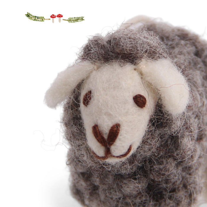 En Gry & Sif little woolly sheep - grey