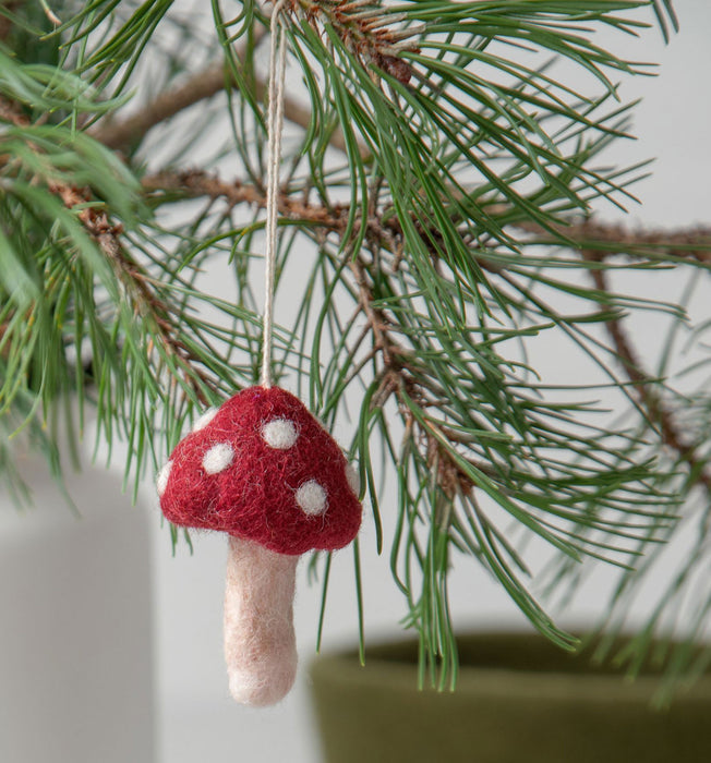 En Gry & Sif - trio of toadstools